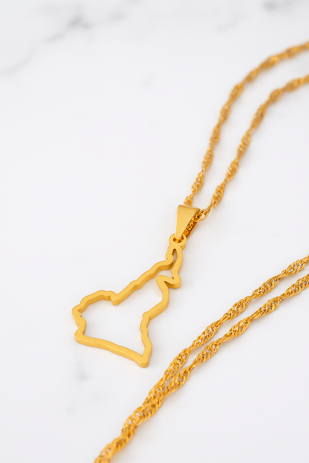 Collier et pendentif CAMEROUN