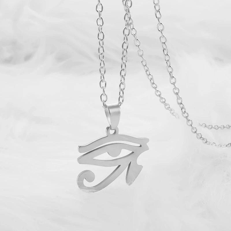Collier pendentif œil d'Horus